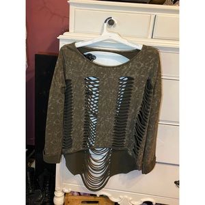 Super cute grunge long sleeve top! Size medium